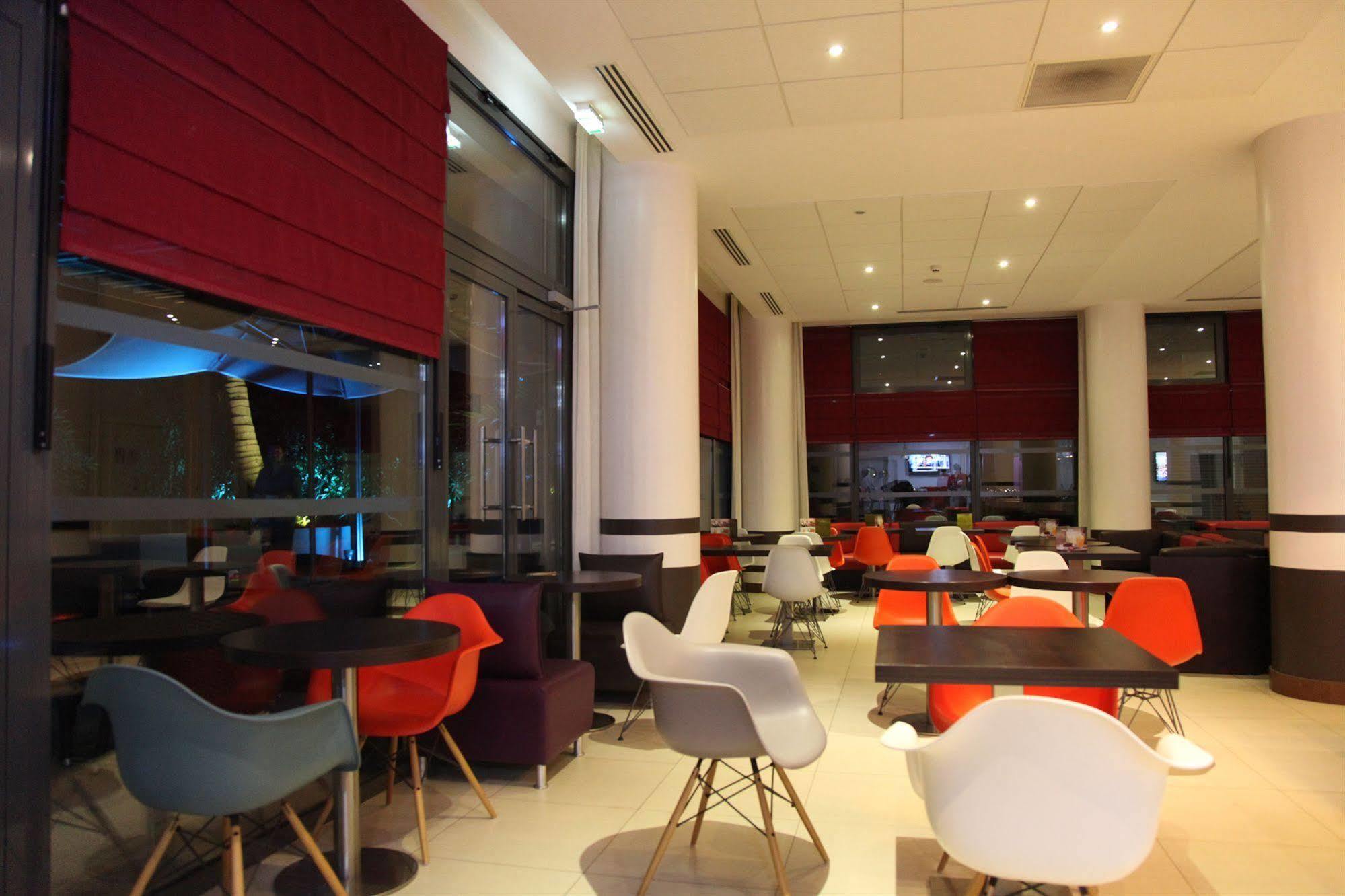 Ibis Styles Dakar Hotel Exterior photo